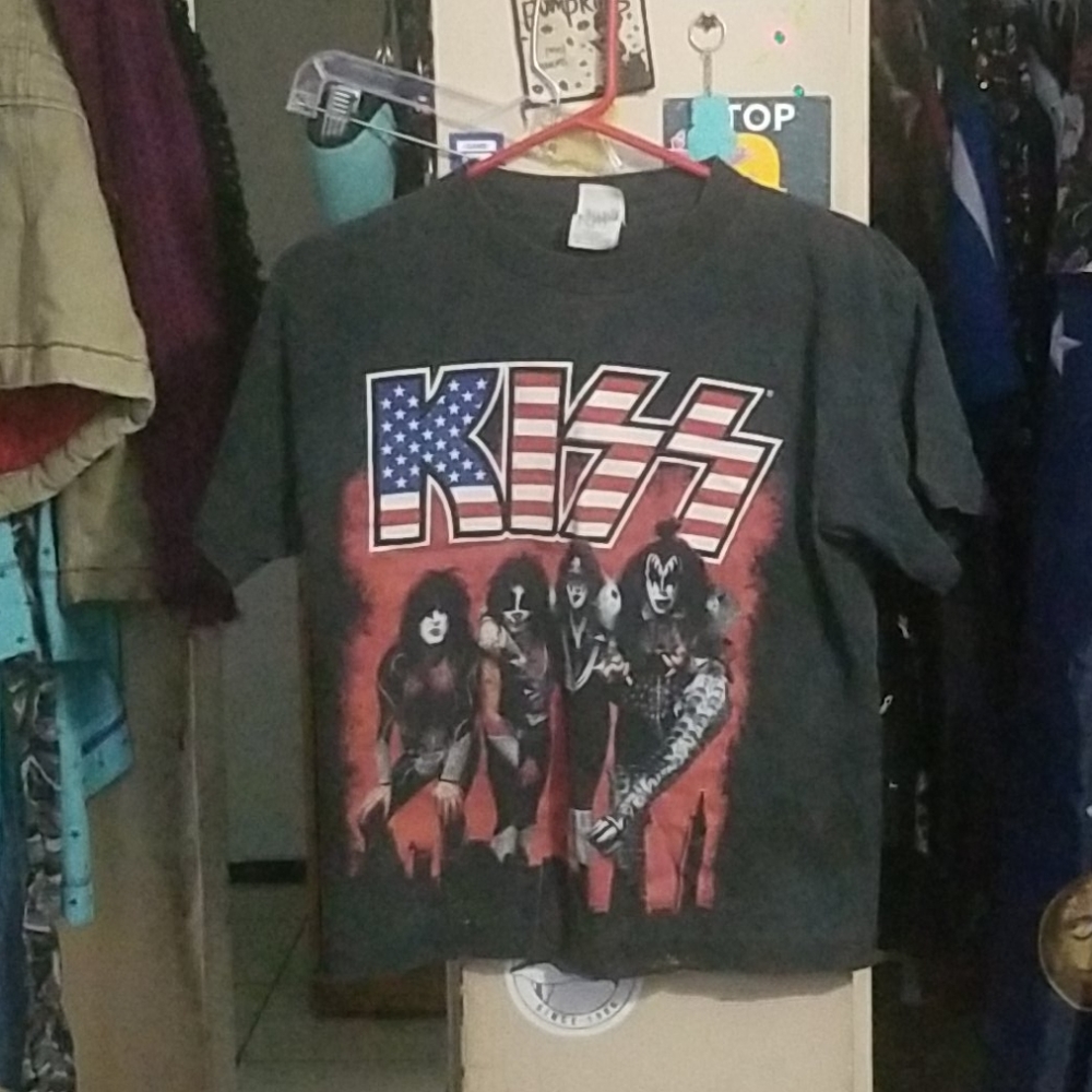 Kiss T shirt